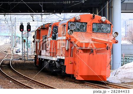小樽築港駅にて、DE15 1542。 28284433