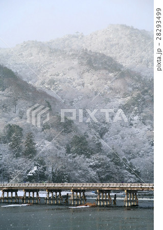 嵐山の雪景色・京都 嵐山の雪景色・京都 28293499