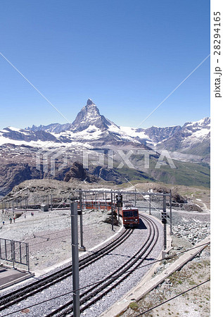 ゴルナーグラート鉄道とマッターホルン 28294165