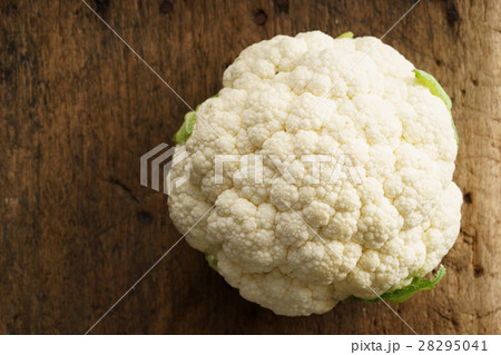 fresh cauliflower fresh cauliflower 28295041