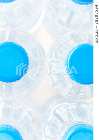 bottle of drinking 28295594