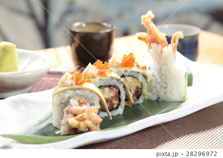 deep fried crab sushi roll deep fried crab sushi roll 28296972