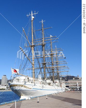 練習帆船「海王丸」神戸寄港 28304122