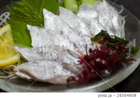 太刀魚の刺し身 28304608