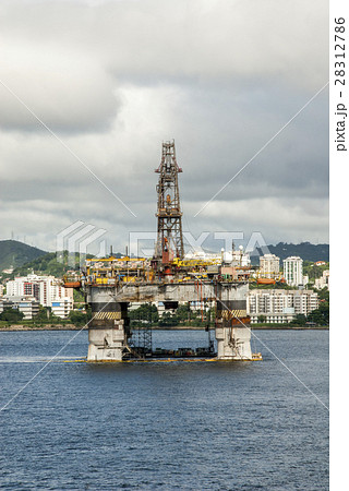 Brazil - Oil Rig In Guanabara Bay - Rio de Janeiro 28312786