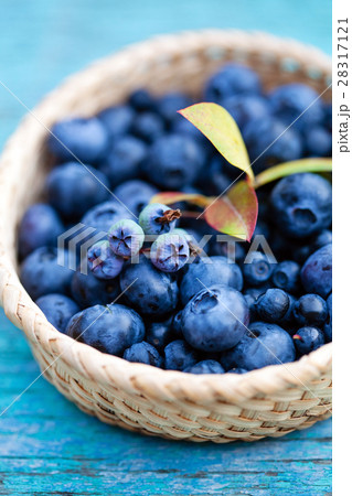 fresh blueberries fresh blueberries 28317121
