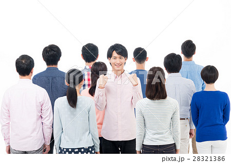 若い男性 若い男性 28321386