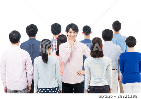 若い男性 若い男性 28321388