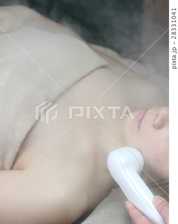 フェイシャルエステの美顔器 ノーニードルメソセラピー 28331041