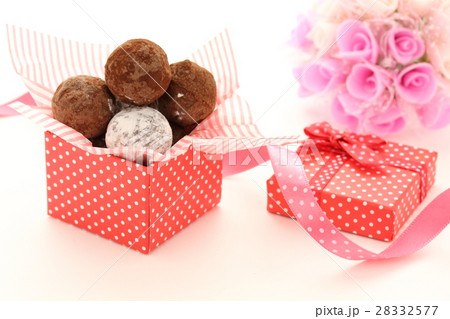 チョコレートトリュフ 28332577