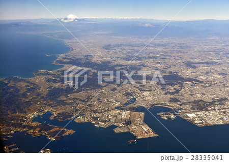 空撮した富士山 28335041