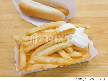 French Fries with Mayonnaise and Hot Dog 28335701