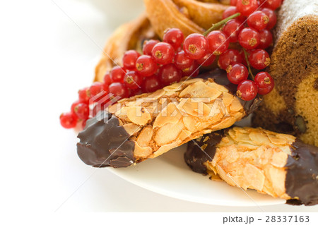 Sweet dessert 28337163