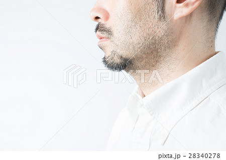 ミドル男性 無精髭の写真素材