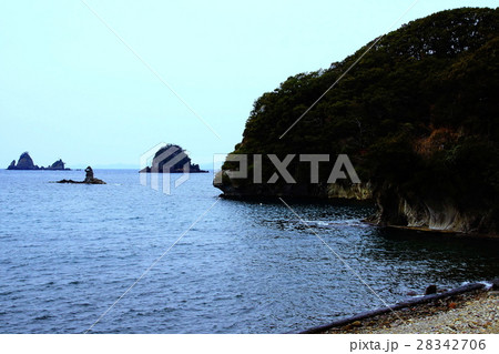 西伊豆町 大田子海岸 ゴジラ島 田子島 ライオン岩 伊豆半島 静岡県 賀茂郡 の写真素材