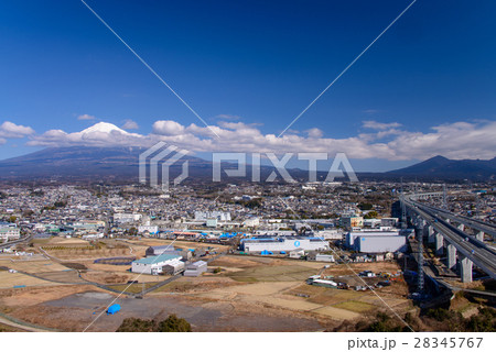 新東名高速道路、静岡県富士宮市付近 新東名高速道路、静岡県富士宮市付近 28345767