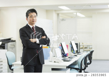 中規模ビジネス 中規模ビジネス 28353965