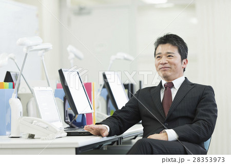 中規模ビジネス 中規模ビジネス 28353973