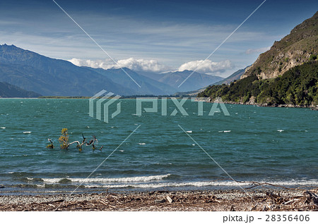 Lake Wanaka, Otago region of New Zealand 28356406