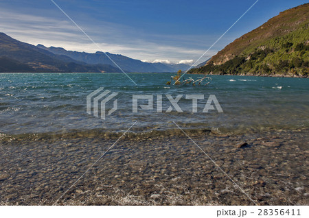 Lake Wanaka, Otago region of New Zealand 28356411
