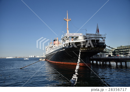 横浜港の氷川丸 横浜港の氷川丸 28356717