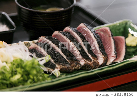 カツオのタタキ 28359150