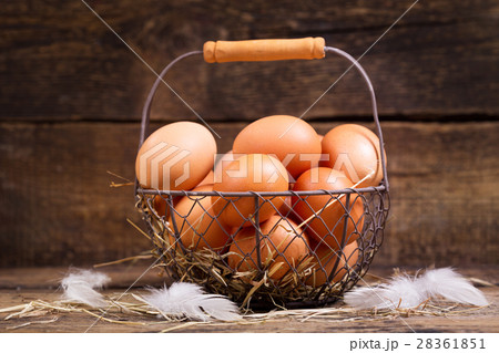 fresh eggs in a basket fresh eggs in a basket 28361851