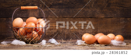 fresh eggs in a basket 28361852