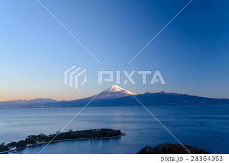 大瀬崎（おせざき）から海越しの富士山 28364963