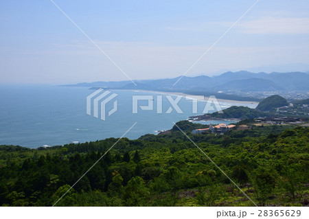 米ノ山展望台からの景色 ~小倉ヶ浜~ (宮崎県日向市) 米ノ山展望台からの景色 ~小倉ヶ浜~ (宮崎県日向市) 28365629