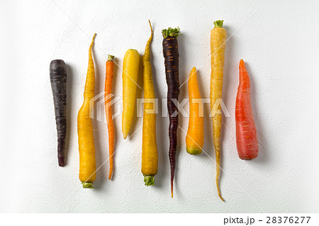 カラフルにんじん Colorful carrot カラフルにんじん Colorful carrot 28376277