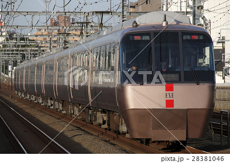 小田急ロマンスカー（30000系EXE車・未更新） 28381046