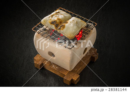 おもち　 Japanese food rice cake 28381144