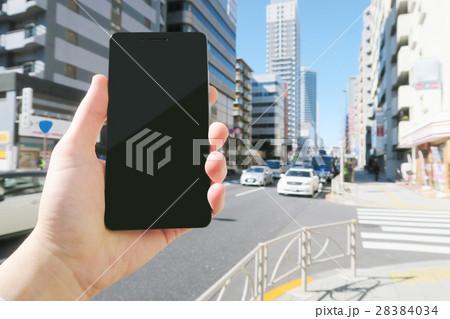 街とスマホと手 28384034