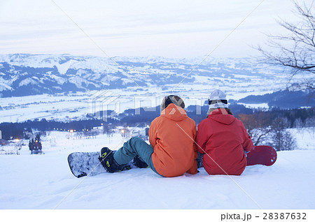 スキー場 カップル スキー場 カップル 28387632