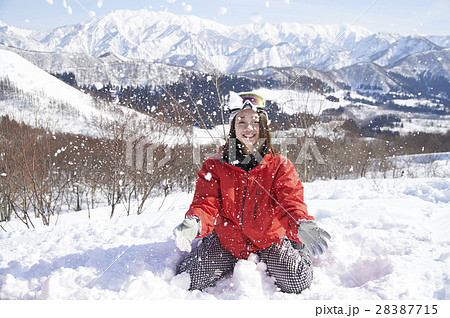 スキー場　女性ポートレート 28387715