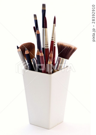 make up brush 28392910