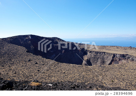 三原山山頂中央火孔 28394696
