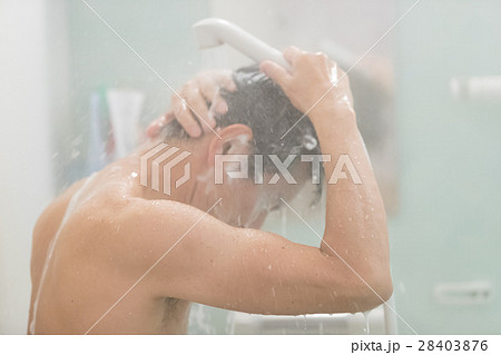 middle-aged and older person middle-aged and older person 28403876