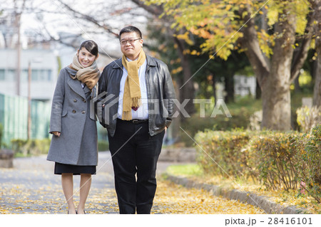 年の差カップル 28416101