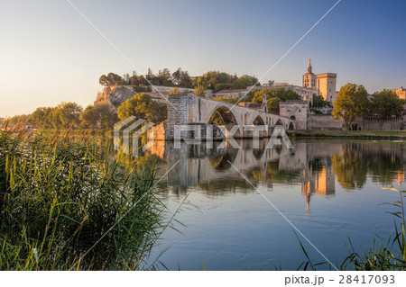 Avignon bridge during sunset in Provence,France 28417093