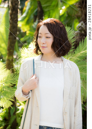 ポートレート　女性 28418231