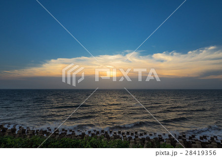 夕日 夕焼け 夕暮れ 28419356