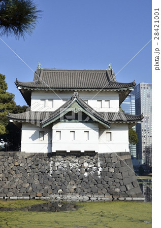 皇居東御苑の巽櫓　 28421001