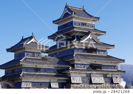 信州　国宝　松本城　渡櫓と乾小天守　戦闘を前提とした構造 28421268