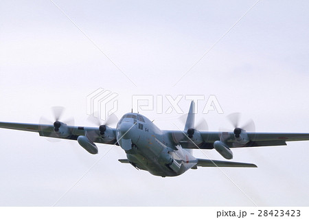プロペラ機　飛行機 28423423