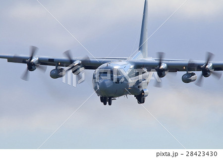 プロペラ機　飛行機 28423430