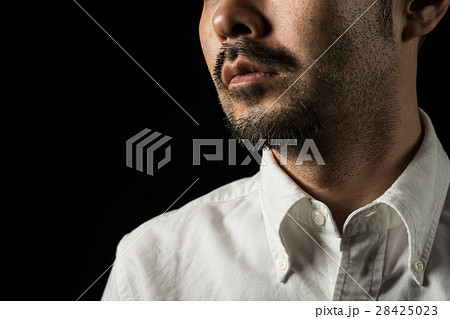 ミドル男性 無精髭 ミドル男性 無精髭 28425023