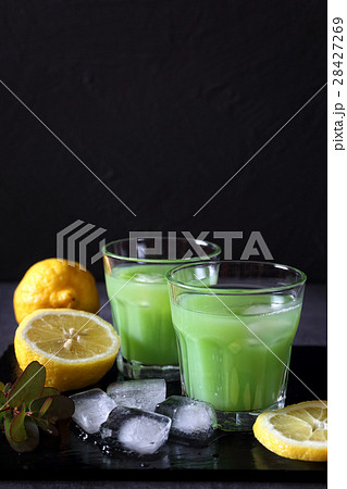 Cactus juice,  lemons and ice 28427269