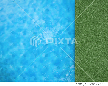 pool top view with green grass 28427368